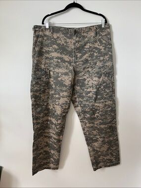 Men's Digital Desert Camo Cargo Pants - Rugged Utility